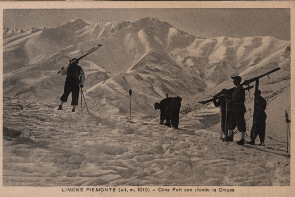 Cime Feit arrière plan Creusa